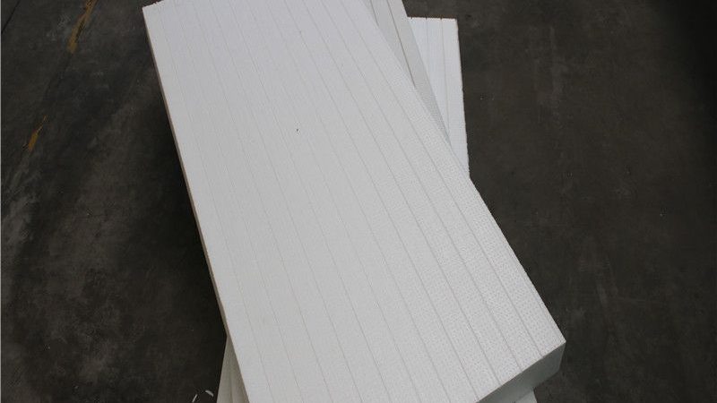 外墙防水层开裂修补：成本构成与决策要点**